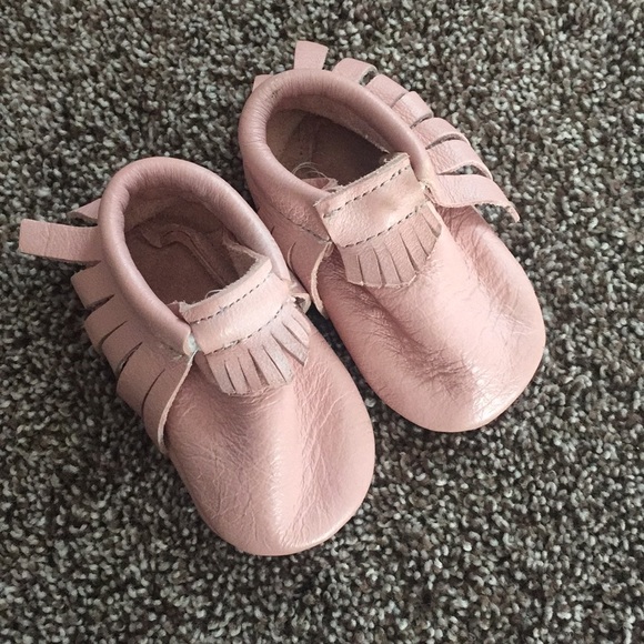 Other - Gorgeous blush pink baby moccs